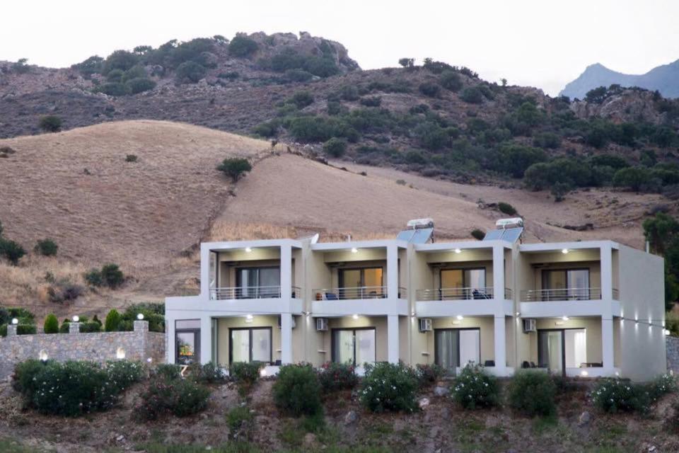 Peristeres Appartments روداكينو المظهر الخارجي الصورة